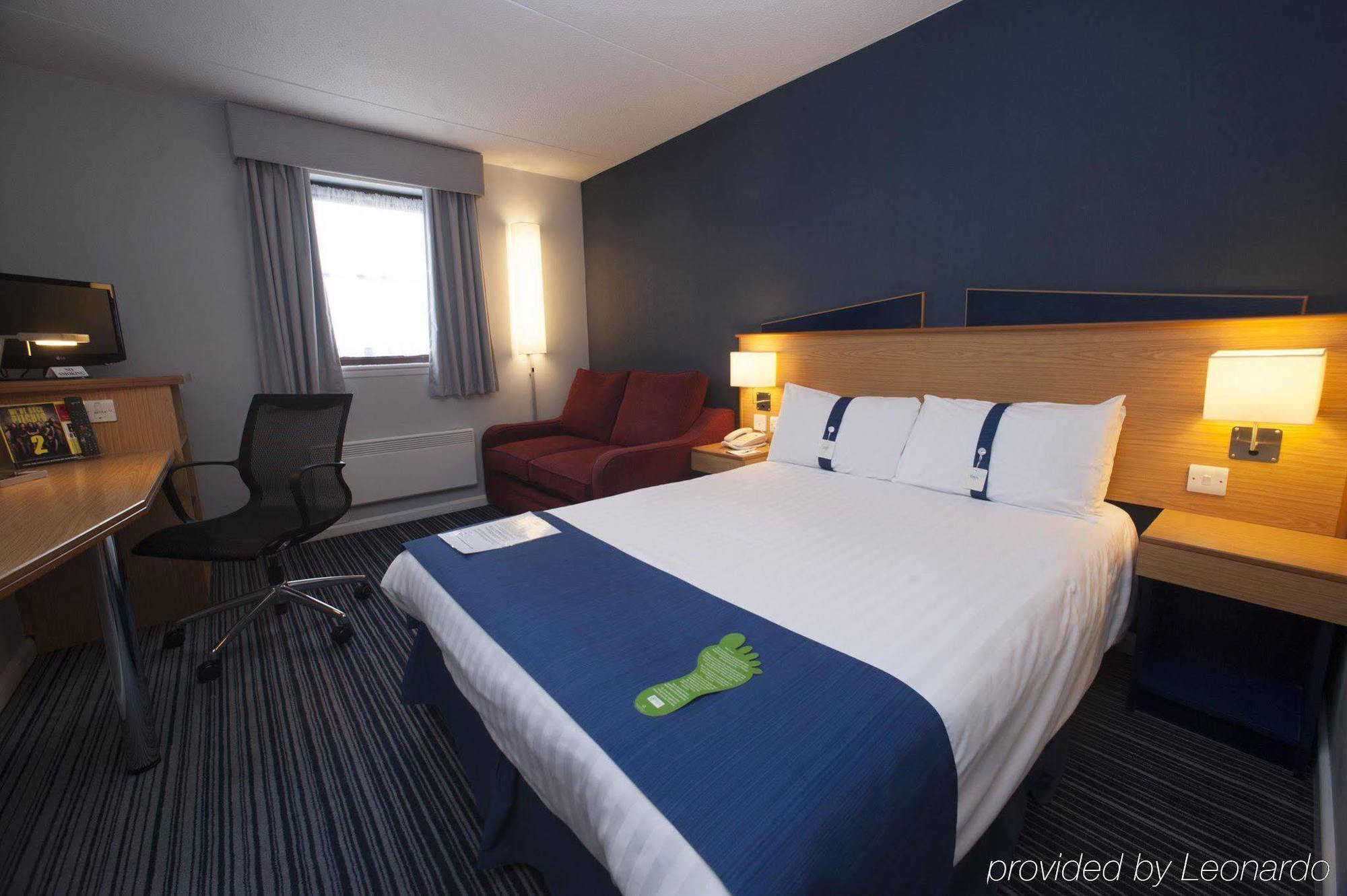 Holiday Inn Express Perth By Ihg Exterior foto